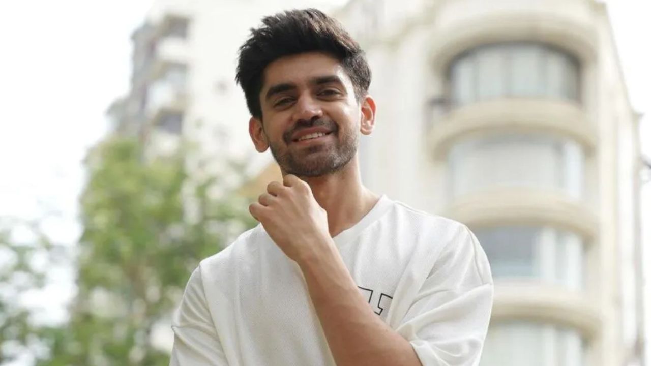 अभिनेता अविनाश मिश्रा मागील बऱ्याच आठवड्यापासून नॉमिनेशनपासून बचाव करत होता. या आठवड्यामध्ये त्याला घरच्यांनी निशाणा साधला आहे. फोटो सौजन्य - सोशल मीडिया  