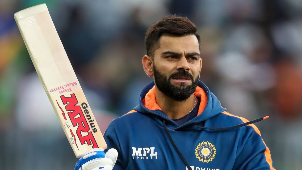 भारताचा स्टार फलंदाज विराट कोहली या यादीत दुसऱ्या स्थानावर आहे. त्याने 2021 मध्ये इंग्लंडविरुद्धच्या पाच T20 सामन्यांमध्ये 231 धावा जोडल्या. कोहलीने T20 आंतरराष्ट्रीय क्रिकेटमधून निवृत्ती घेतली आहे.