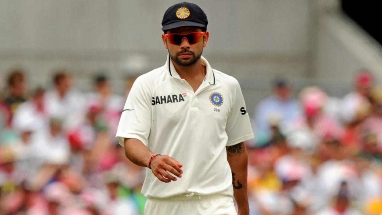 विराट कोहलीने 2022 च्या टी-20 विश्वचषकात टीम इंडियाला पाकिस्तानविरुद्ध हरवलेला सामना जिंकून इतिहासात आपले नाव नोंदवले होते. या सामन्यात विराटने 82 धावांची शानदार खेळी केली. फोटो सौजन्य - सोशल मीडिया 