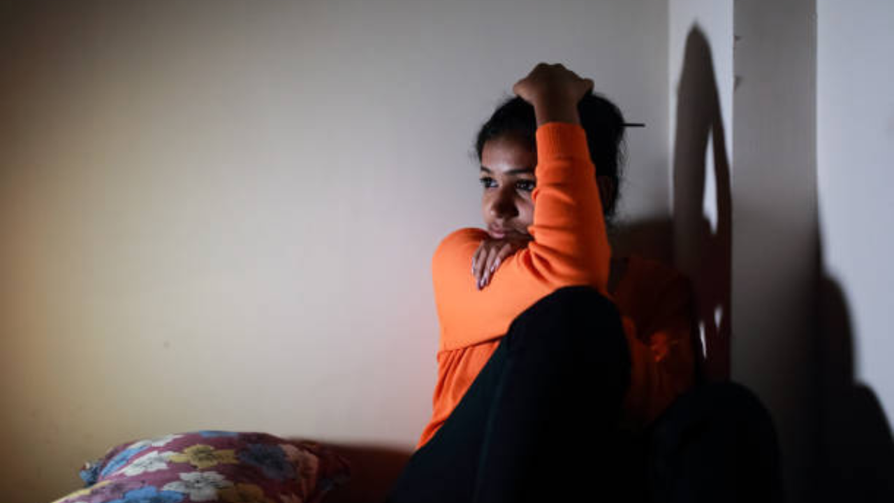 मानसिक संतुलन बिघडते