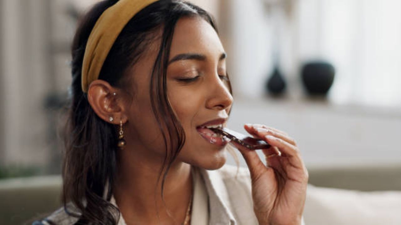 जगभरात चॉकलेट प्रेमींची कमतरता अजिबात नाही. यामुळे दरवर्षी लाखो किलोमध्ये चॉकलेटचे उत्पादन केले जाते