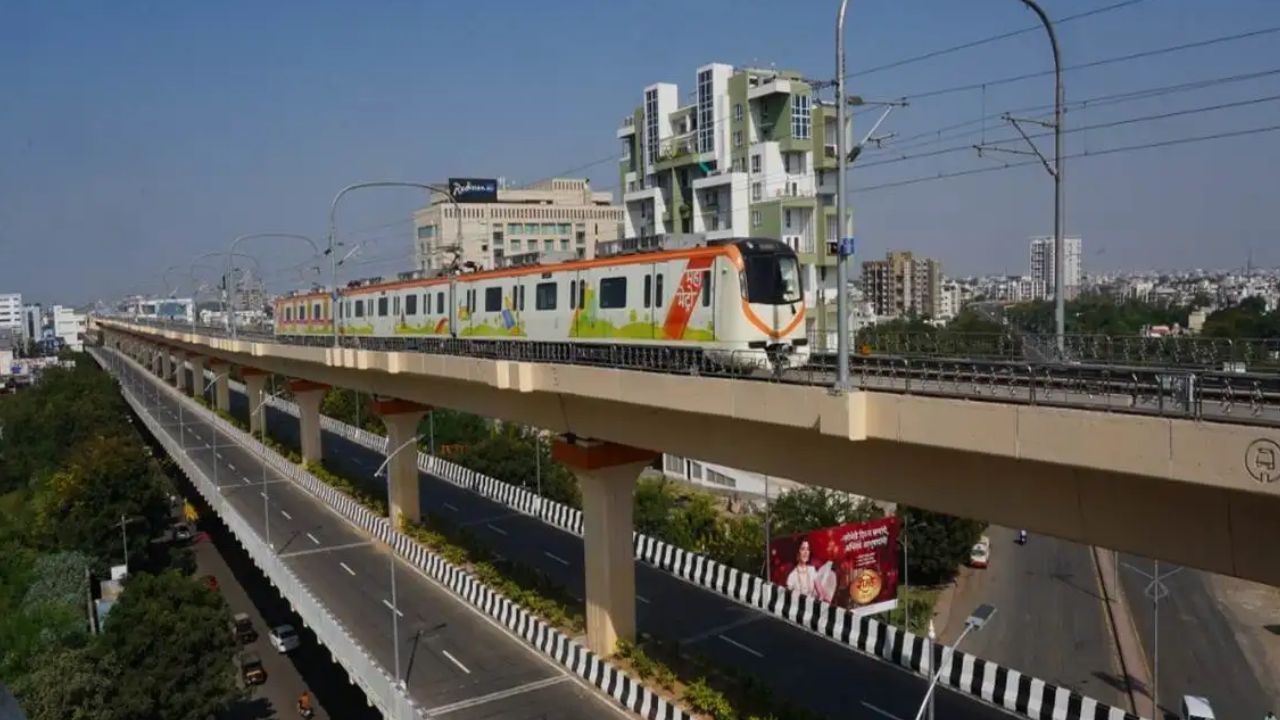 देशात पहिल्यांदाच धावणार बेबी मेट्रो; फक्त तीन डबे असणार अन्…