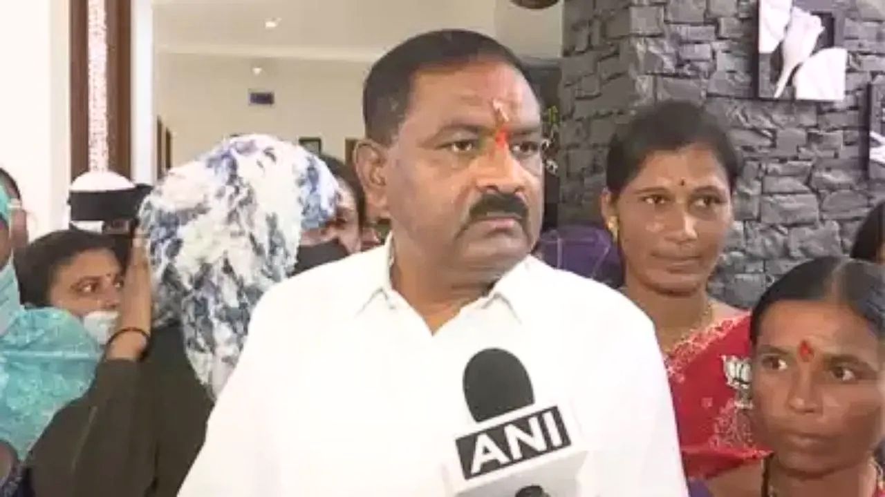 Suresh Dhas : ‘मी कारवाईला सामोरं जायला तयार, तो विषय…’; प्राजक्ता माळीसंदर्भात वक्तव्यावर सुरेश धस यांचं उत्तर