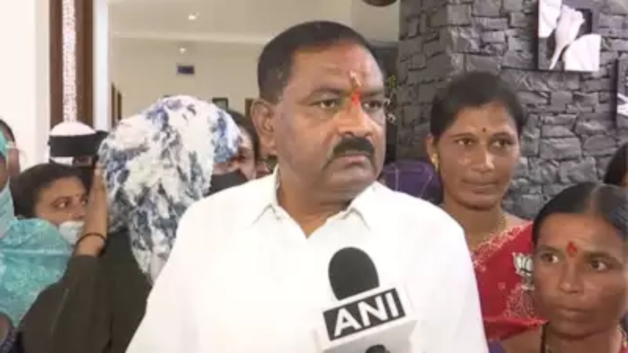 :'प्राजक्ता माळी परळीत कशासाठी येतात'; भाजप आमदार सुरेश धस यांनी सांगितलं खरं कारण