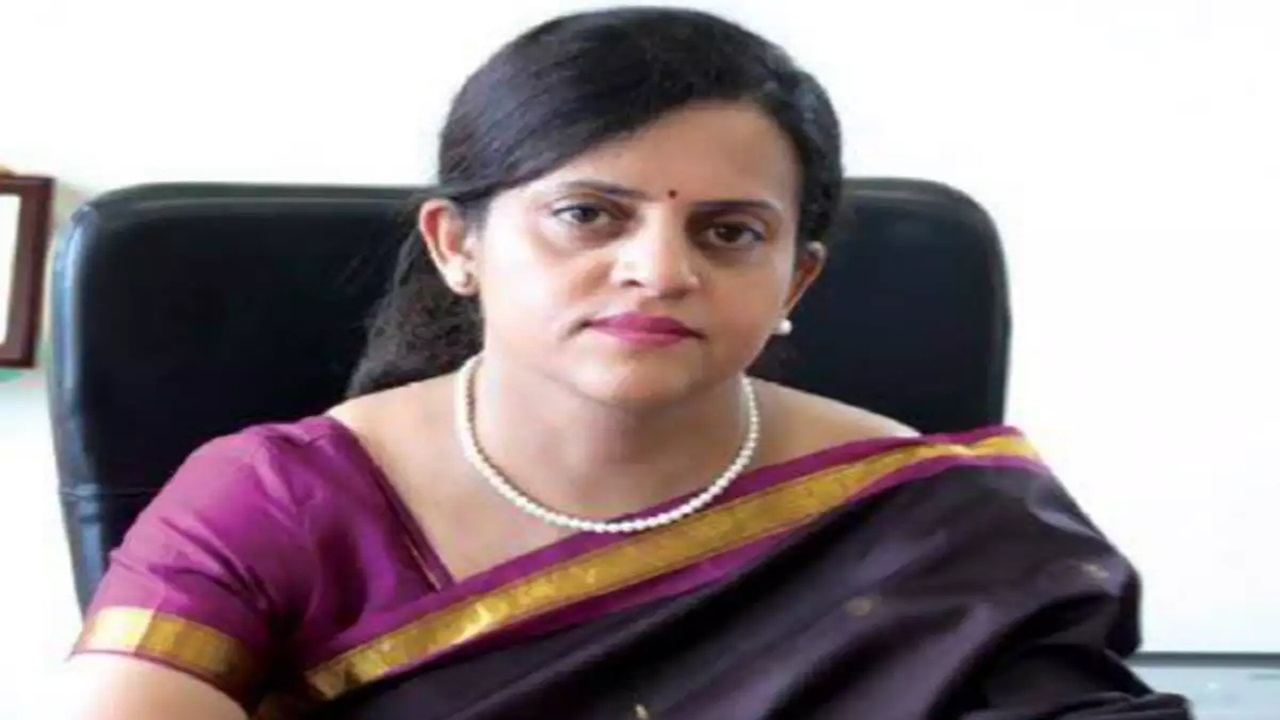 IAS Ashwini Bhide : मेट्रोवुमनची CM कार्यालयाच्या प्रधान सचिवपदी नियुक्ती