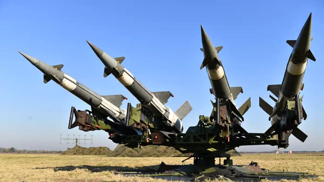 India-Russia Relations Sukhoi jet T-90 tank, S-400 missile delivery of these weapons from Russia stopped