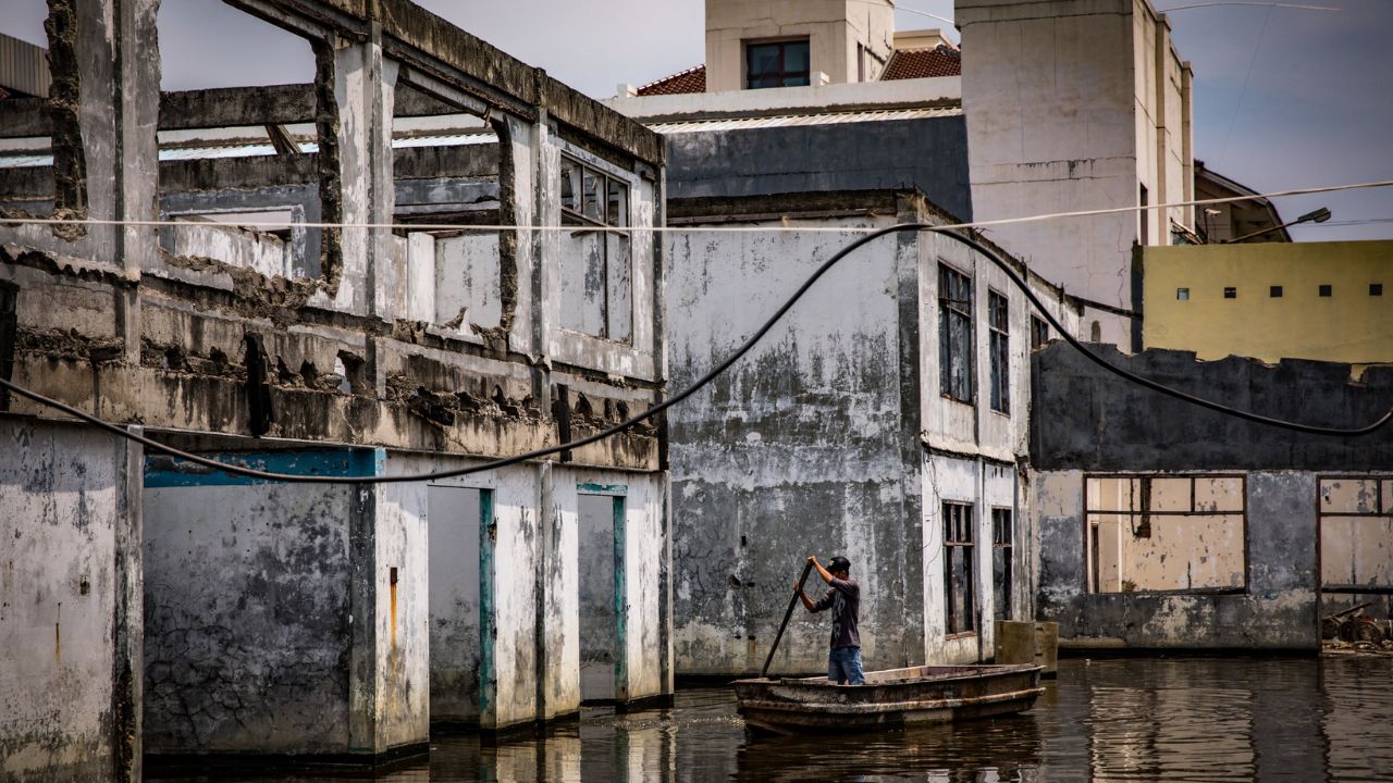 Jakarta sank 16 feet in 25 years 'These' big cities including New York will soon sink into the sea