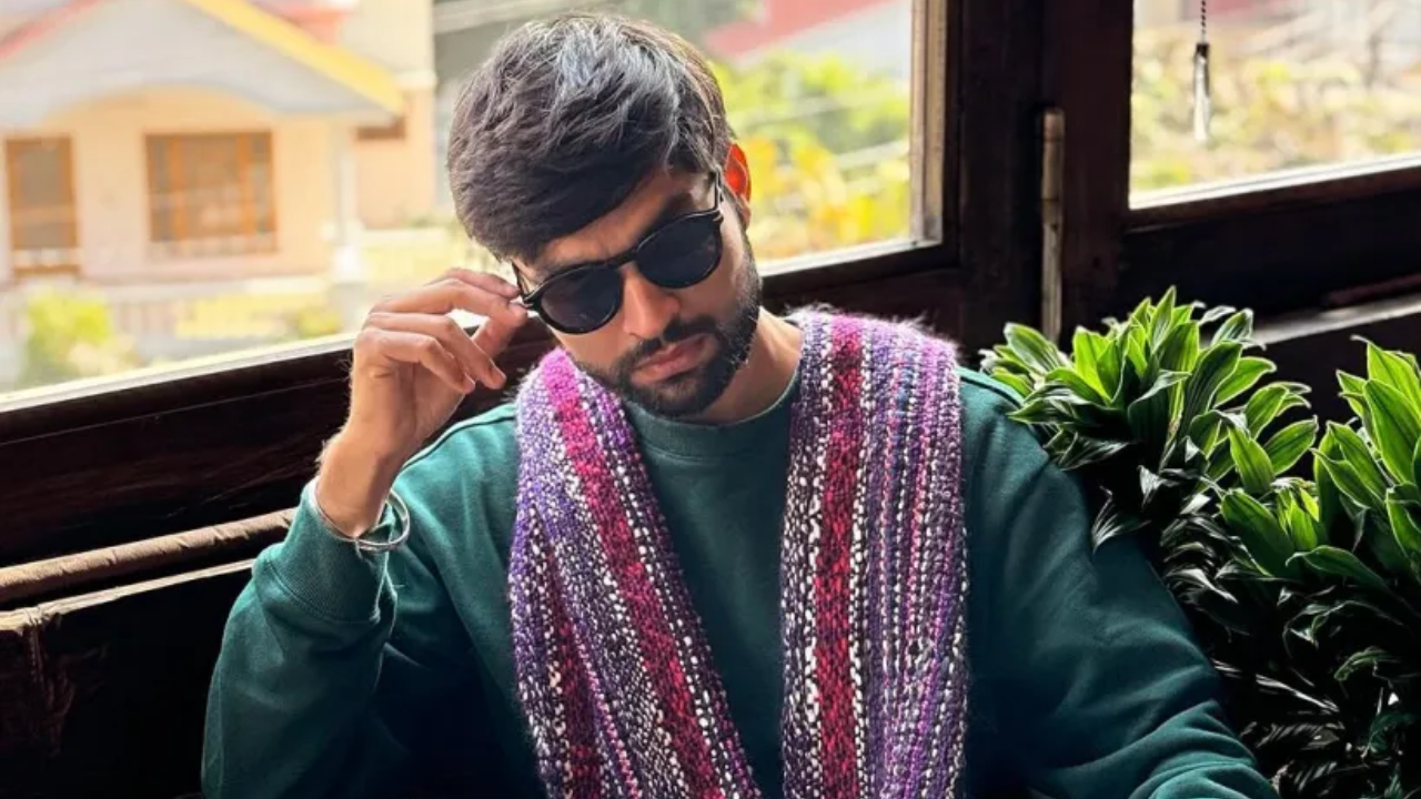 इंस्टाग्राम रीलवर नावाजलेला कलाकार डॅनी पंडित विवाह बंधनात अडकला आहे. त्याची लग्न गाठ नेहा कुलकर्णीशी बांधली गेली आहे.