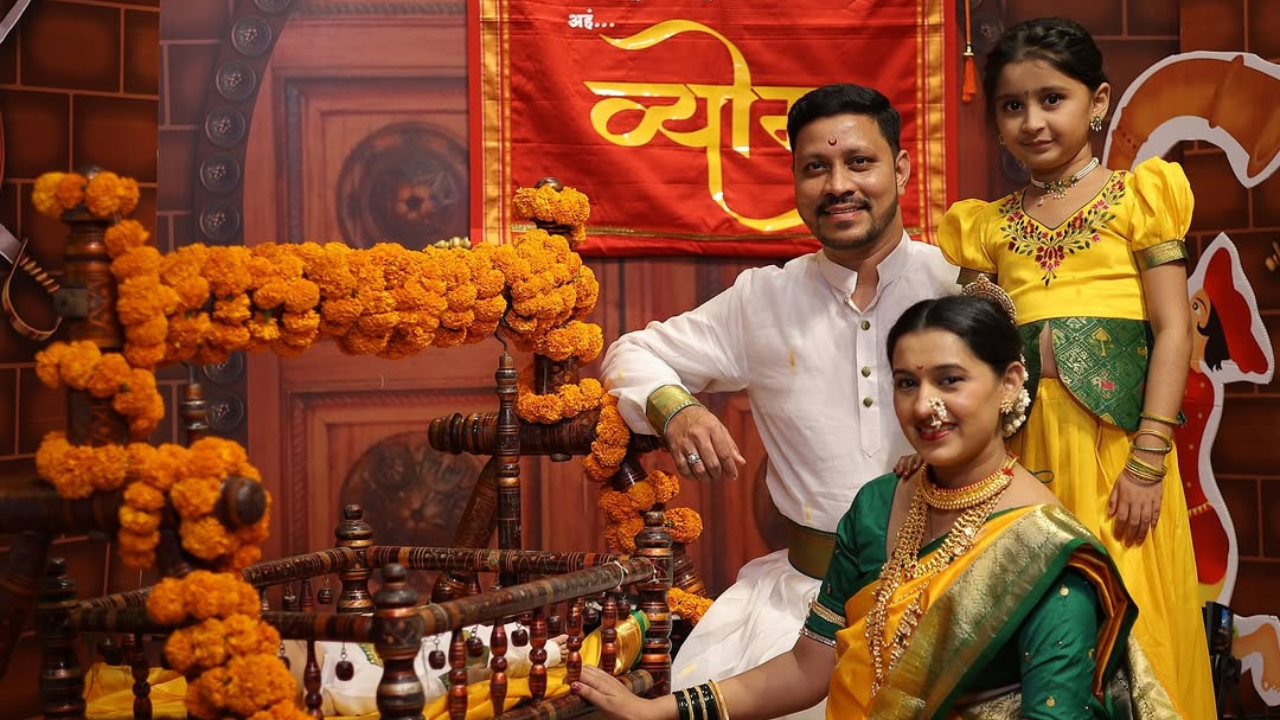 आपल्या अभिनयाने राज्यभरातील प्रेक्षकांच्या मनावर राज्य करणाऱ्या आणि अगदी लहानश्या वयात फार प्रसिद्धी मिळवणाऱ्या मायराच्या घरी अगदी थोड्याच दिवसांपूर्वी आनंदाची बातमी आली आहे. 