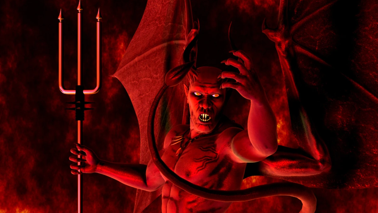 आजच्या काळात Lucifer ला चित्रपट, मालिका आणि पुस्तकांमध्ये वेगवेगळ्या स्वरूपात दाखवले जाते. काही कथांमध्ये त्याला चांगल्या वाईटाच्या सीमारेषेवर असलेले पात्र मानले जाते. या कारणाने त्याच्याबद्दल पारंपरिक धार्मिक दृष्टिकोनापेक्षा आधुनिक समज अधिक विस्तृत झाली आहे.