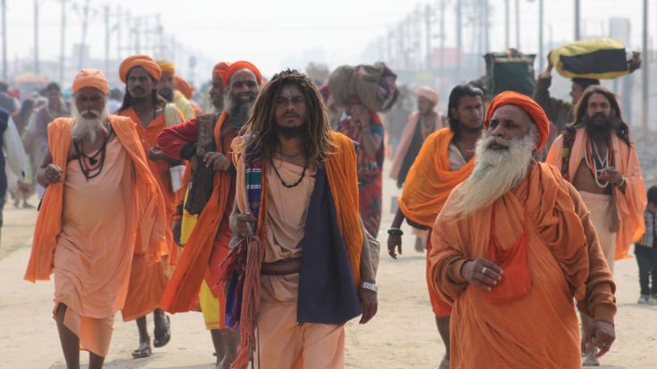 कुंभ, अर्ध कुंभ, पूर्ण कुंभ आणि महाकुंभ असे कुंभमेळ्याचे चार प्रकार आहेत. सर्व कुंभमेळे ग्रहांच्या स्थितीनुसार आयोजित केले जातात. कुंभमेळ्याच्या आयोजनासाठी वर्षातील वेळही खूप महत्त्वाची असते. 