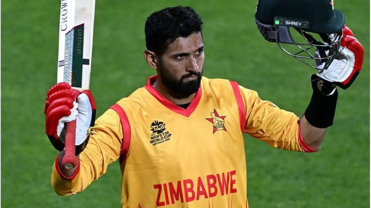 झिम्बाब्वेचा स्फोटक फलंदाज सिकंदर रझासाठीही कॅलेंडर वर्ष आश्चर्यकारक ठरले. या वर्षी रझाने २४ सामन्यांत फलंदाजी करताना ५७३ धावा केल्या. ज्यामध्ये नाबाद १३३ धावांची त्याची सर्वोत्तम खेळी होती. याशिवाय रझाने गोलंदाजी करताना २४ विकेट्स घेतल्या.
