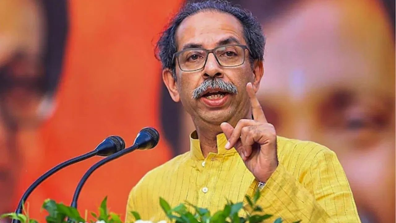 Uddhav Thackeray : ‘लाडक्या कंत्राटदारांनी अर्थसंकल्प गिळला’; अजित पवारांनी मांडलेल्या अर्थसंकल्पावर ठाकरेंची कडाडून टीका