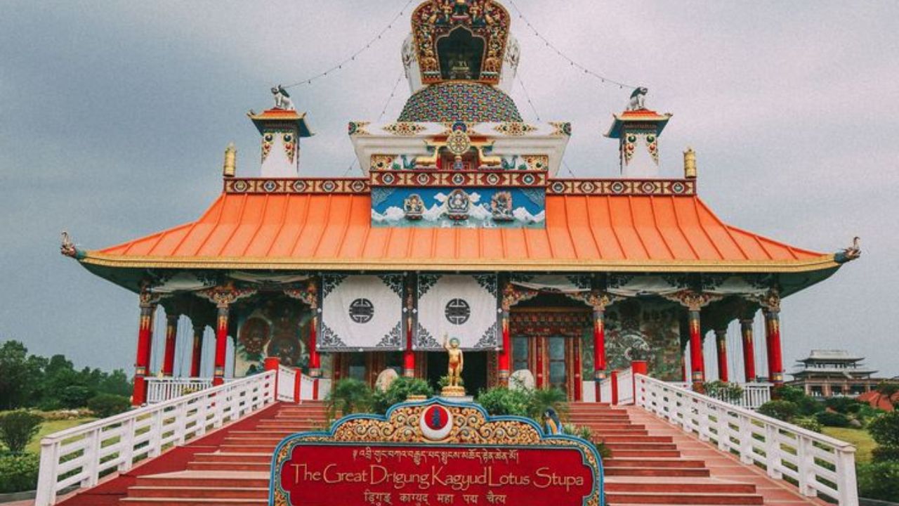 नेपाळमध्ये भारतीय नागरिकांसाठी व्हिसा मुक्त प्रवेश सुविधा उपलब्ध आहे. या ठिकाणी तुम्ही नवीन पर्यटनस्थळ एक्सप्लोअर करू शकता. 