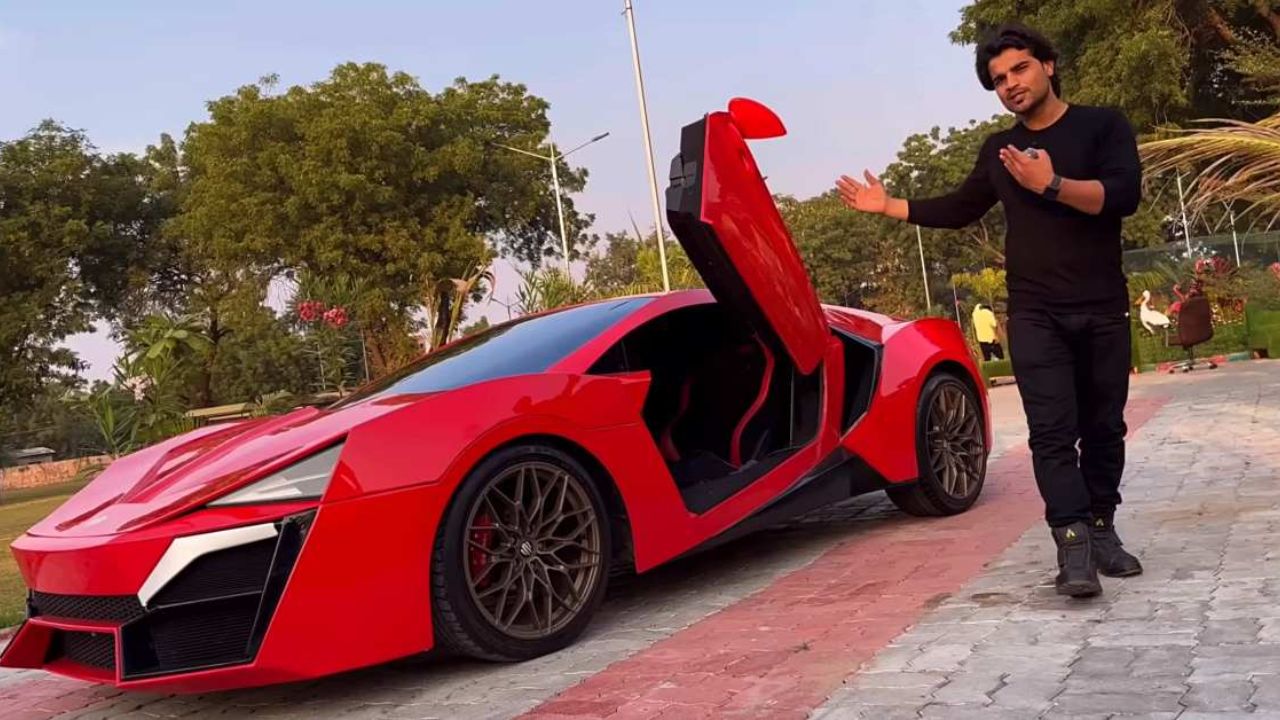धवलने जी कार बनवली आहे त्याचे नाव Lykan Hypersport असे आहे. या कारची किंमत अंदाजे 30 कोटी रुपये आहे. जी युट्युबरने फक्त 13 लाखात बनवली आहे. चला या कारबद्दल जाणून घेऊया. 