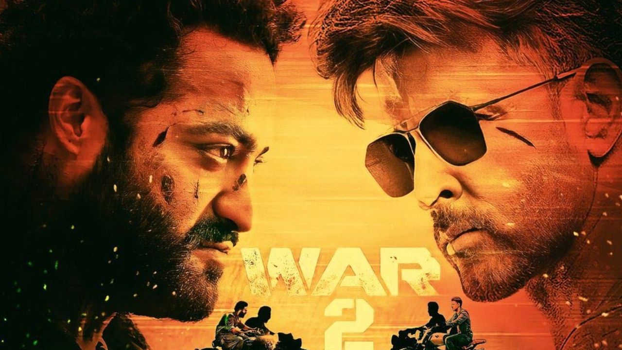 वॉर 2- हृतिक रोशन त्याच्या 2019 च्या ब्लॉकबस्टर वॉरच्या सिक्वेलसह पुनरागमन करण्यासाठी सज्ज आहे. अयान मुखर्जी दिग्दर्शित या चित्रपटात कियारा अडवाणी मुख्य भूमिकेत आणि ज्युनियर एनटीआर नकारात्मक भूमिकेत दिसणार आहे. स्वातंत्र्य दिन 2025 वीकेंडला हा चित्रपट बॉक्स ऑफिसवर रिलीज होणार आहे. 