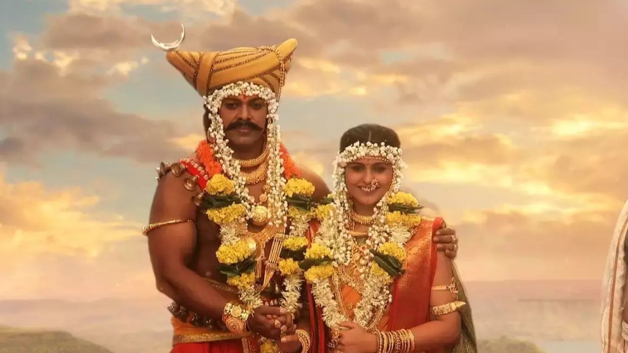 असं म्हटलं जातं की, खंडेराया हे भगवान शंकराचा अवतार आहेत तर आई म्हाळसाई माता पार्वतीचा अवतार आहे. 