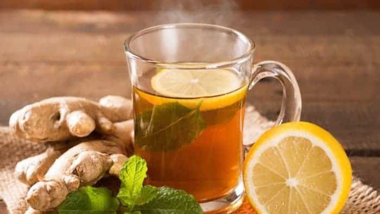 आल्यामध्ये असणारे जिंजरोल आणि अँटी-डायबेटिक गुण रक्तातील साखर नियंत्रित ठेवण्यास मदत करतात. मधुमेहासाठी फायदेशीर ठरतो.