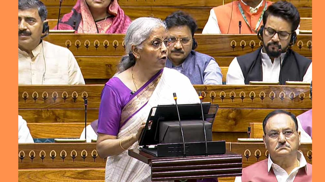 या अलिप्त राहिलेल्या अधिकाऱ्यांमध्ये प्रामुख्याने  बजेट बनवण्याच्या आणि त्याच्या छपाईच्या प्रक्रियेत थेट सामील असणाऱ्या अधिकाऱ्यांचा समावेश असतो. 