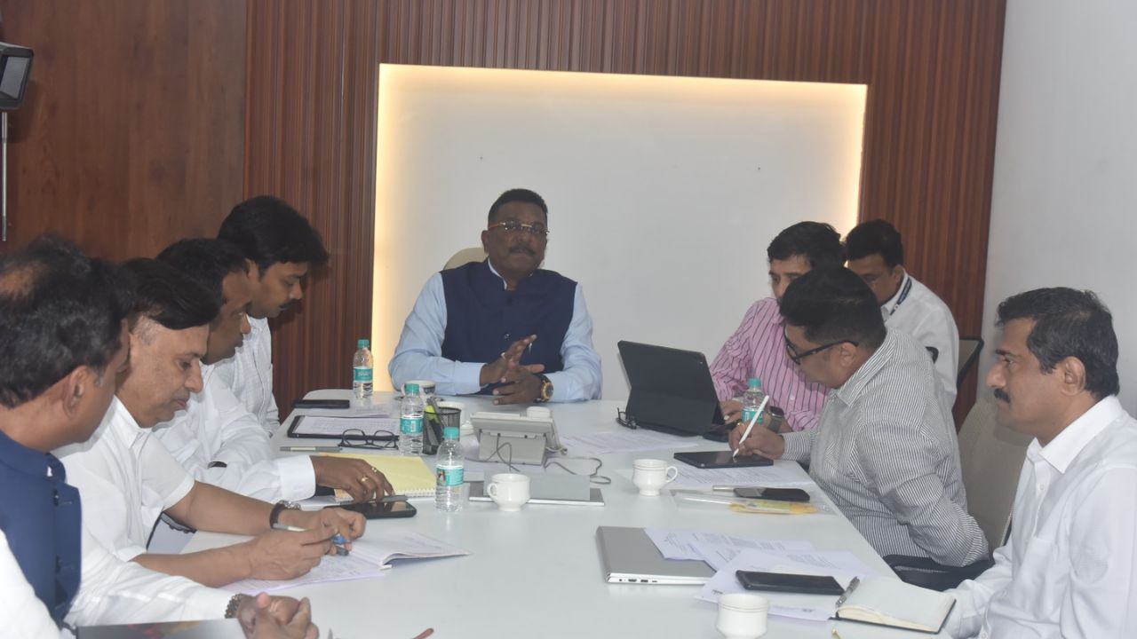 मुंबईकरांना मिळणार वाहतुकीचा नवा पर्याय; 2028 पर्यंत पॉड टॅक्सीची सेवा सुरु करण्याचा मानस, परिवहन मंत्र्यांची माहिती