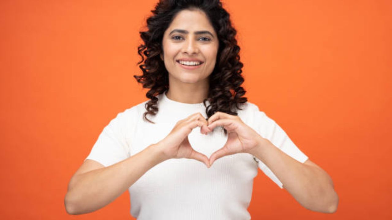 हृदयाचे आरोग्य सुधारण्यासाठी बेदाणे खावेत