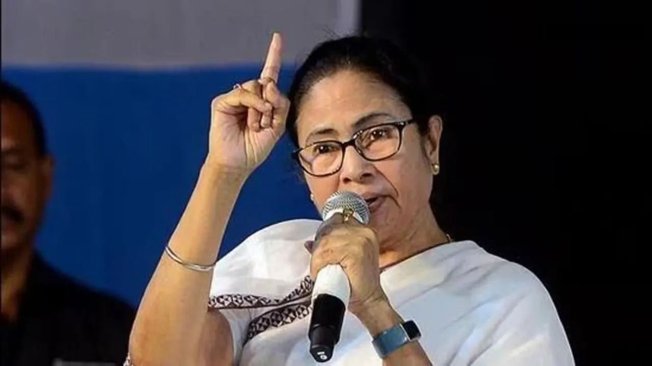 Mamata Banerjee : “त्यापेक्षा मी मरण पत्करेन”; मुख्यमंत्री ममता बॅनर्जी असं का म्हणाल्या?