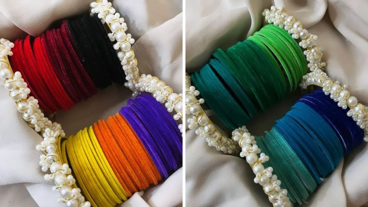 गजरा बांगड्या किंवा गजरा फुलांच्या माळासारख्या असणाऱ्या मोतीच्या बांगड्या परिधान केल्यानंतर हातांच्या सौदंर्यात वाढ होते. रंगीत बांगड्यांमध्ये हे कडे सुंदर दिसतात.