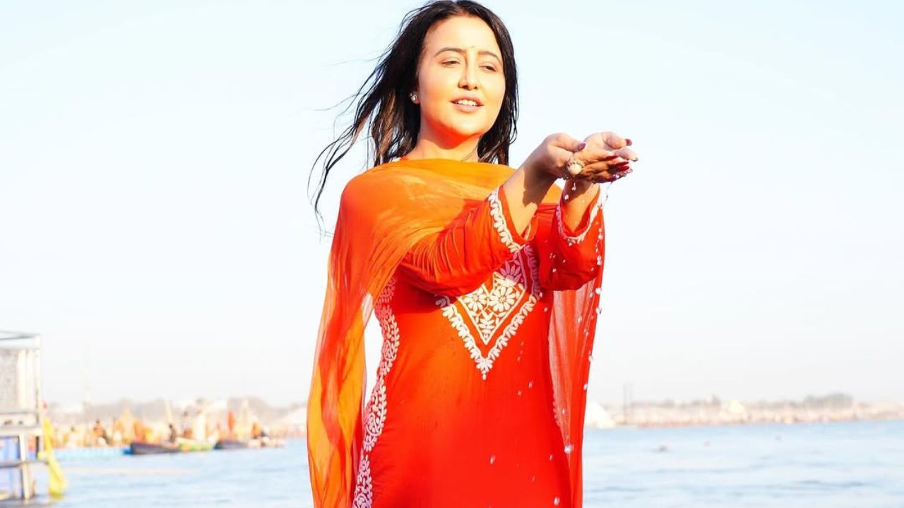 अमृता फडणवीस यांचा लाघवी लुक