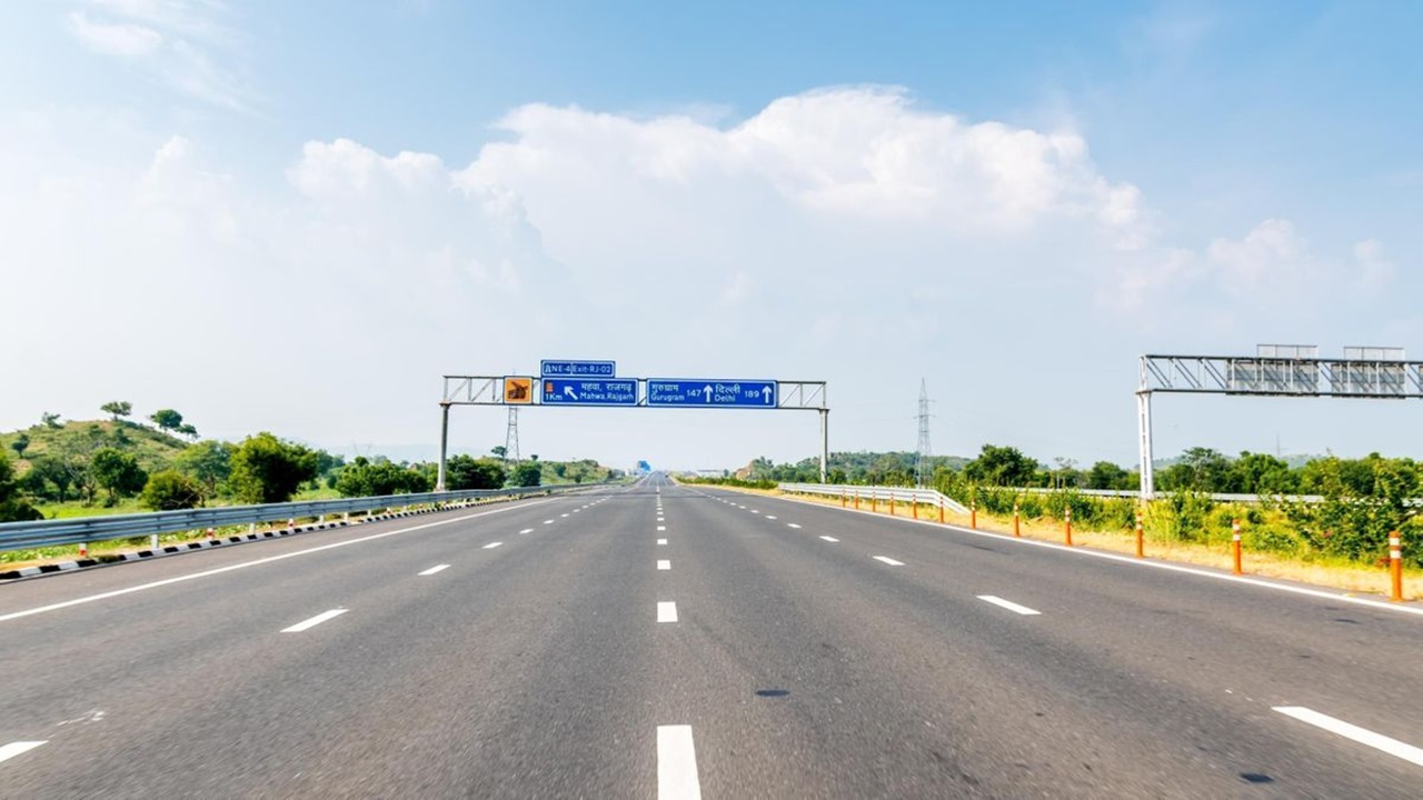 Delhi Mumbai Expressway Kab Hoga Pura Project Completion Delayed By Two Years Know Why
