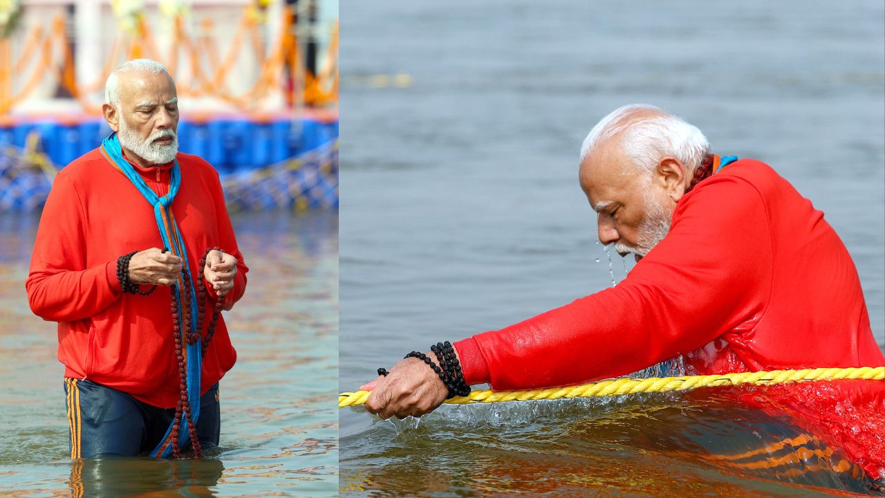 पंतप्रधान नरेंद्र मोदी यांनी नदीत गुडघ्यापर्यंत उभे राहून प्रार्थना करताना त्यांनी ‘रुद्राक्षांच्या माळा धरून मंत्रांचा जप केला. त्यानंतर त्यांनी त्रिवेणी संगमात पवित्र अमृतस्नान केले.