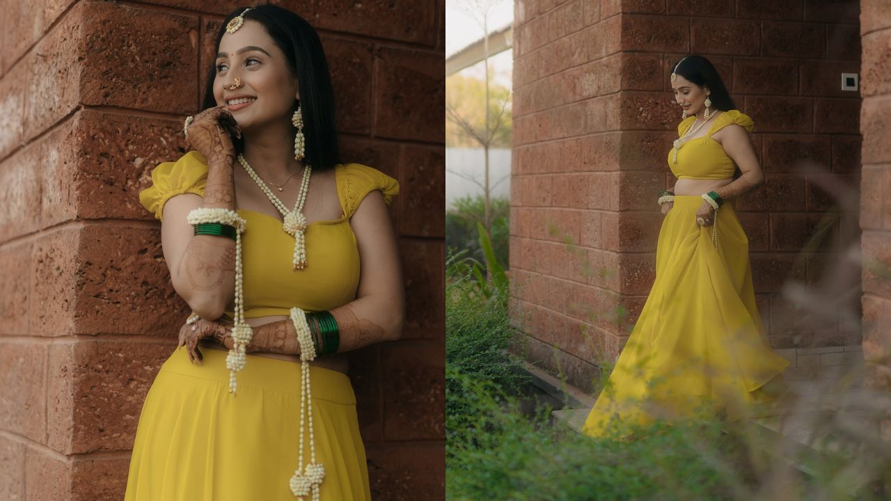 साधा सिंपल लूक, हळदीच्या कपड्यांवर फुलांचे दागिने आणि त्यावर हिरवा चुडा असा अभिनेत्रीचा लूक पाहायला मिळत आहे. अभिनेत्रीच्या साध्या सिंपल लूकने सर्वांचेच लक्ष वेधले. दिव्या सोशल मिडियावर सक्रिय असून तिच्या लग्नसमारंभातील खास क्षण आणि फोटोज सोशल मिडियावर आपल्या चाहत्यांसाठी पोस्ट करत आहे.