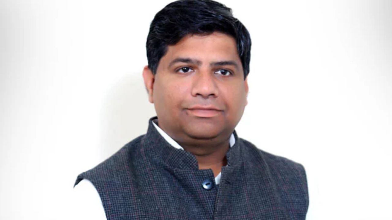 Delhi Election 2025: मतदानापूर्वीच आप आमदार दिनेश मोहनियांविरुद्ध एफआयआर; महिलेचे गंभीर आरोप
