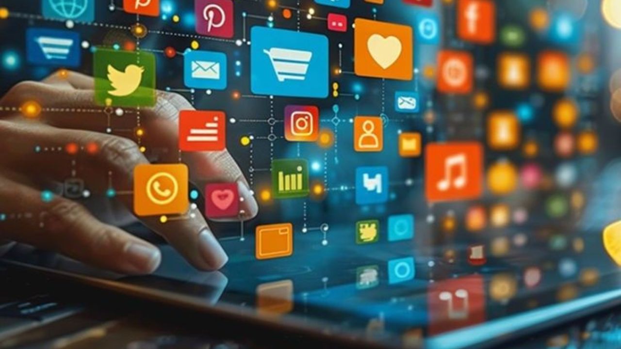 Tech Tips: स्मार्टफोनमधील कोणते अ‍ॅप्स तुमचं लोकेशन ट्रॅक करतायत? ही पद्धत वापरून आताच करा चेक