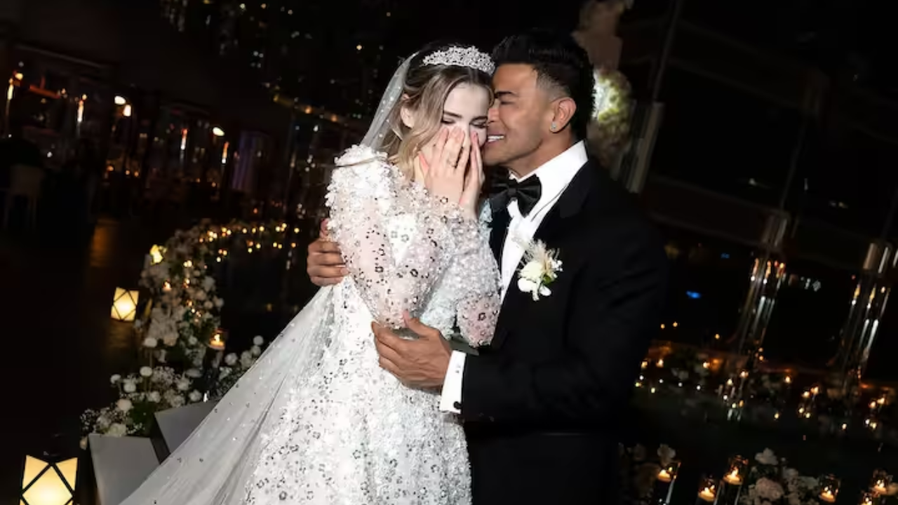 साहिल खान आणि मिलेनावर सोशल मीडियाच्या माध्यमातून शुभेच्छांचा वर्षाव होत आहे. त्यांच्या चाहत्यांनी त्यांचे भरभरून आभिनंदन केले आहे. 