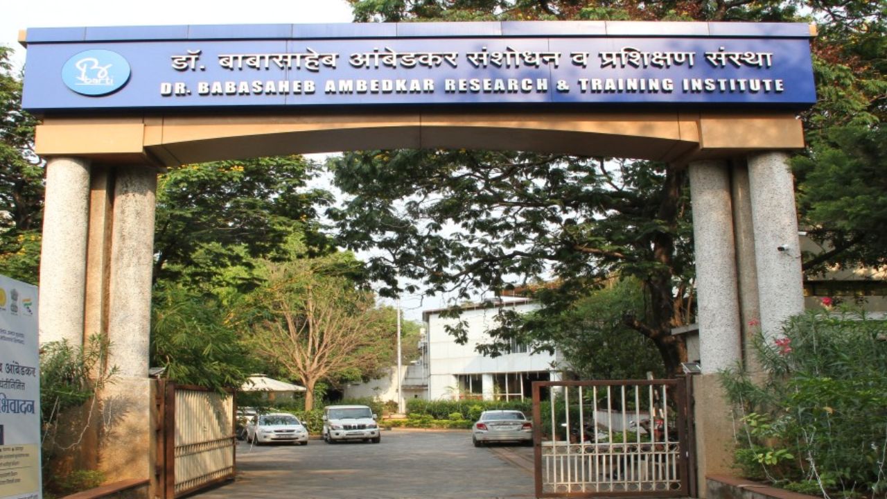 महाडचा सत्याग्रह आता वेबसाईटवर मराठीसह कन्नड भाषेतही होणार उपलब्ध; बार्टी संस्थेचा पुढाकार