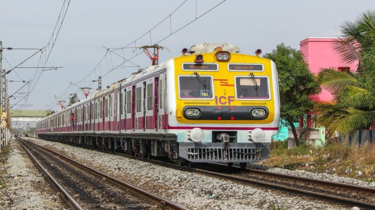 तुम्ही IRCTC च्या अधिकृत वेबसाइटवरुन अथवा रेल कनेक्ट ॲपवरुन TDR फाइल करु शकता. साधारण 5-7 दिवसांच्या आत बँक खात्यात रिफंडचे पैसे जमा होतात

