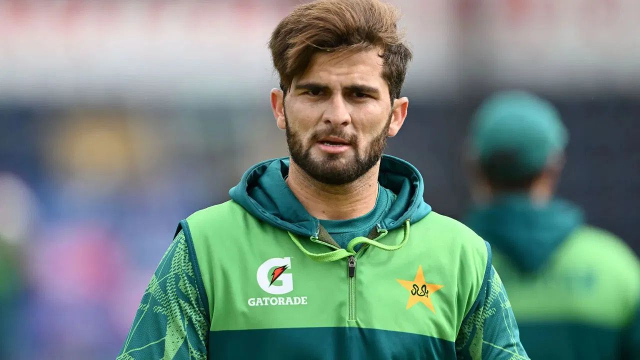 पाकिस्तानचे PSL म्हणजेच पाकिस्तानी सुपर लीग लवकरच चालू होणार आहे. कार कलेक्शनच्या यादीमध्ये पाकिस्तानी वेगवान गोलंदाज शाहीन आफ्रिदीकडेही अनेक गाड्या आहेत, ज्यात टोयोटा फॉर्च्युनर आणि ऑडी ए८ हायब्रिड सारख्या गाड्यांचा समावेश आहे. 