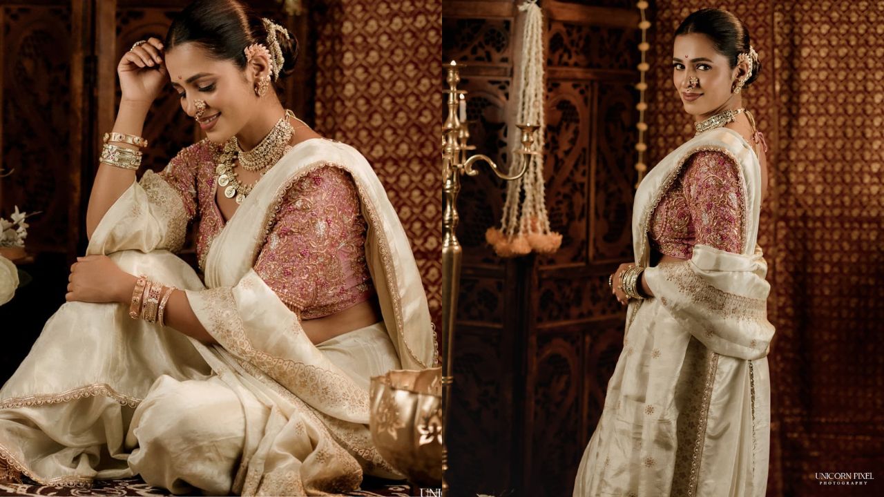 अश्विनीने इन्स्टाग्रामवर व्हाईट कलरची नऊवारी साडी, हिरेजडीत आणि डिझायनिंग ब्लाऊज आणि साडीला मॅचिंग ओढणी असा लूक कॅरी करत नवीन फोटोशूट केलेय. अभिनेत्रीच्या फॅशनने सर्वांचेच लक्ष वेधून घेतलेय. 