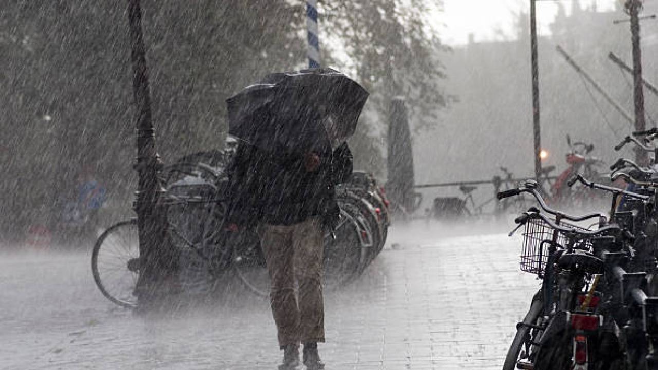 IMD Monsoon Forecast: भारतात यावर्षी कसा असणार पावसाळा? आयएमडीने दिला ‘हा’ पहिला अंदाज