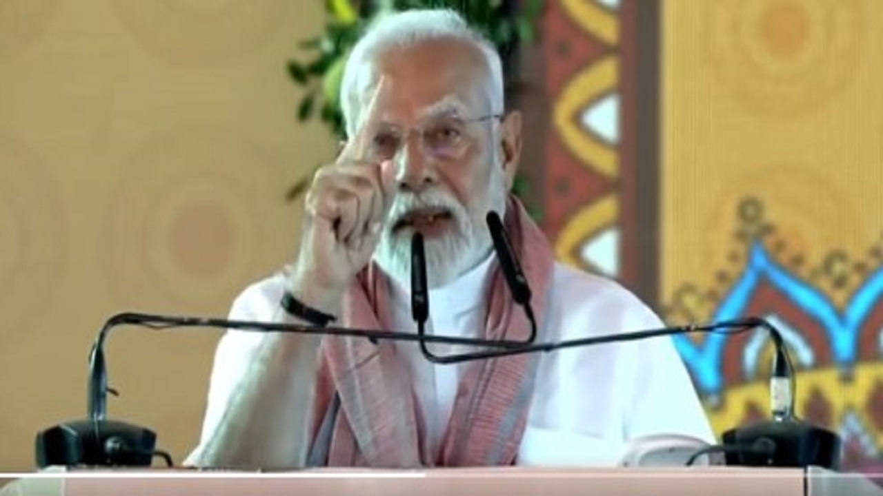 Pahalgam Terror Attack : दोन मिनिटं शांत होऊन पंतप्रधान मोदींनी दिला ‘हा’ गर्भित इशारा; ‘आता दहशतवाद्यांचं…’