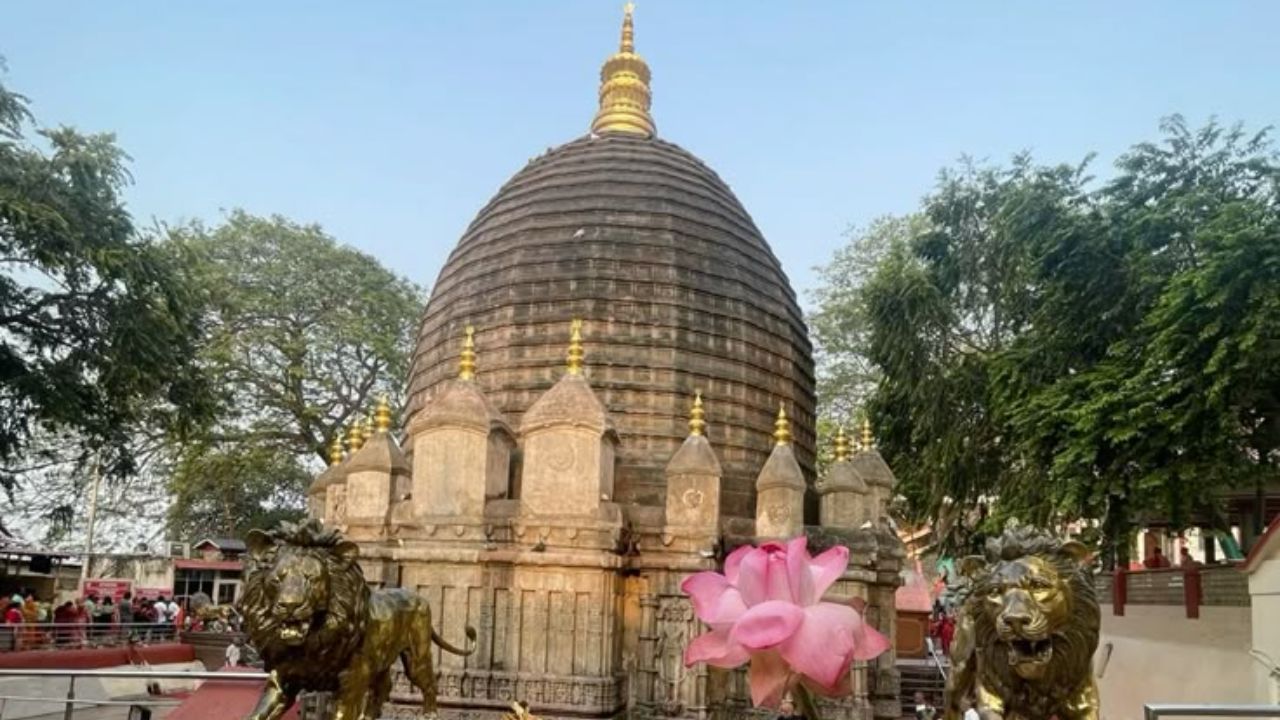 52 शक्तीपीठांपैकी एक; या रहस्यांनी भरलेले आहे कामाख्या देवीचे मंदिर