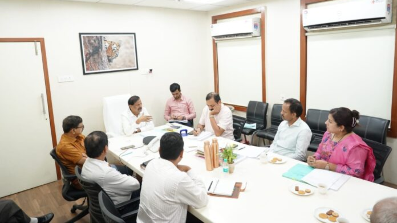 कोकणातील शेतीचे रक्षण; माकड निर्बीजीकरण केंद्राच्या प्रस्तावावर विचार