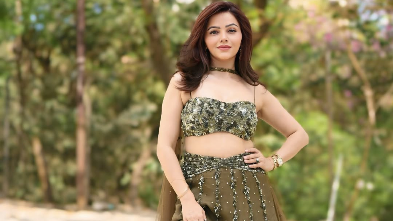 अनेक नेटकऱ्यांनी  तसेच सिनेचाहत्यांनी तिला मोठ्या पडद्यावर पाहण्याची इच्छा कॉमेंट्सच्या माध्यमातून प्रकट केली आहे. 