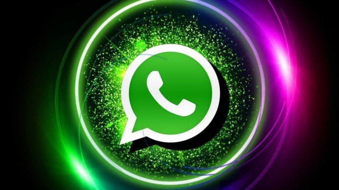 WhatsApp वर अनोळखी नंबर ओळखण्यासाठी, तुम्हाला प्रथम तुमच्या स्मार्टफोनवर ट्रूकॉलर अ‍ॅप उघडावे लागेल.