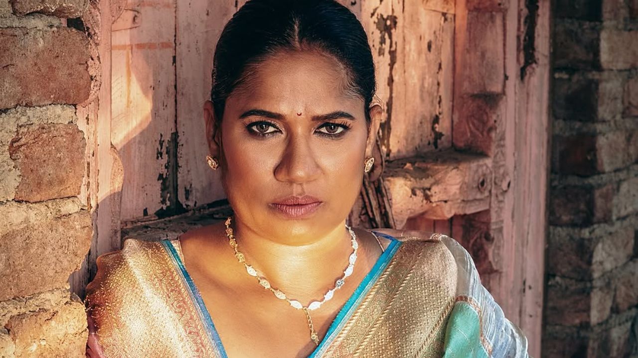 जिवलगांनी दिलेली साडी नेसून छाया कदम Cannes 2025 मध्ये अवतरल्या (फोटो सौजन्य - Instagram)