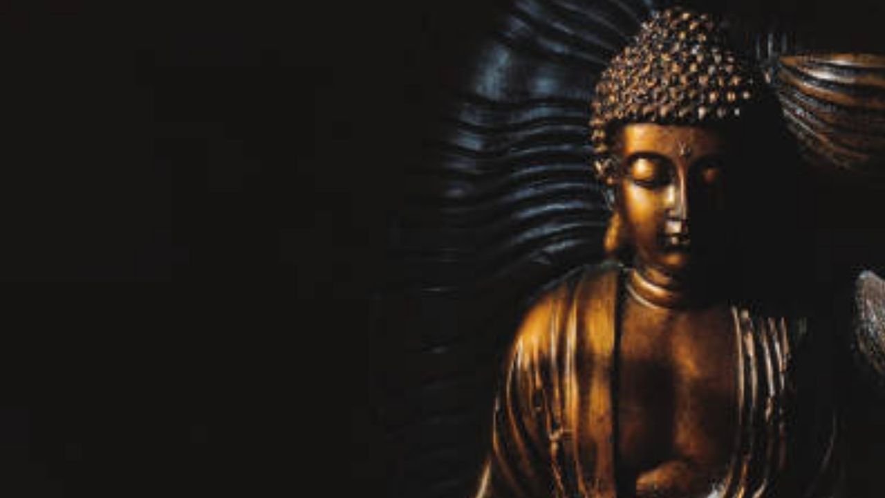 आयुष्य सुंदरच आहे ! पण ते जगावं तरी कसं? गौतम बुद्धांनी सांगितले अष्टांग मार्ग