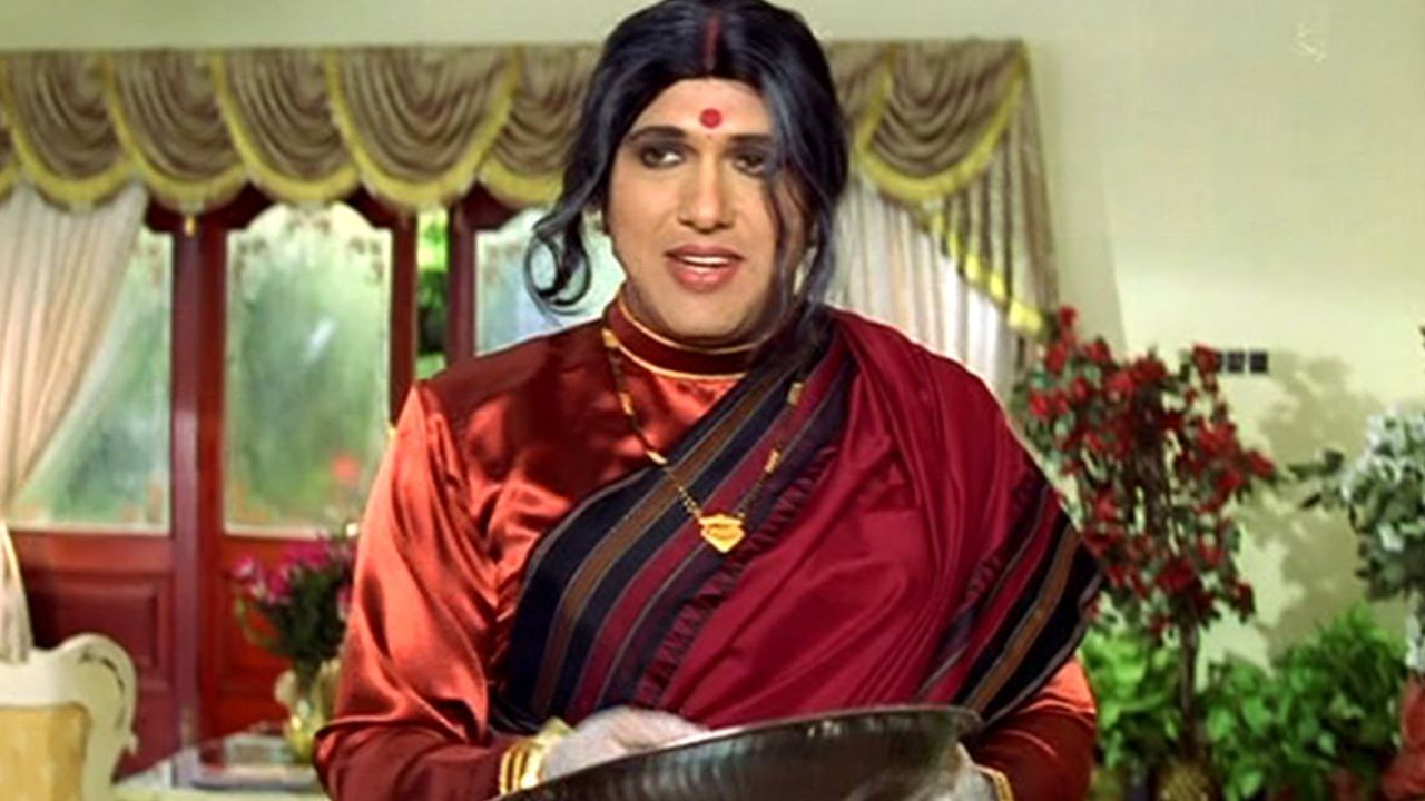 बाॅलिवूडचा लोकप्रिय अभिनेता गोविंदा याने 'हद कर दी आपने' चित्रपटात, एका सीनमध्ये 6 भूमिका साकारल्या आहेत 
