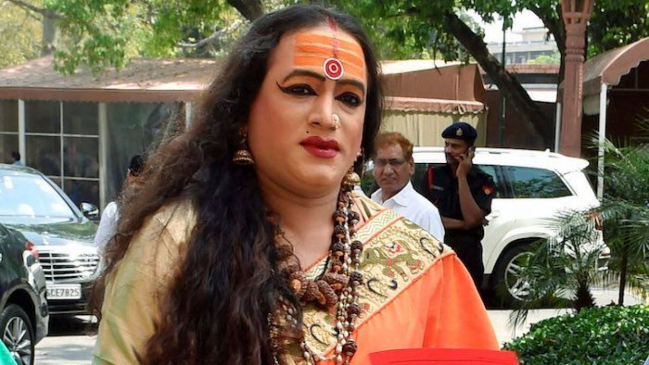 ही प्रथा प्रतीकात्मक आहे आणि ती फक्त एका दिवासासाठी केली जाते. यात प्रत्यक्ष वैवाहित संबंध गुंतलेले नसतात. इरावनच्या स्मरणार्थ विधवा होऊन शोक व्यक्त करण्याचा हा एक मार्ग आहे, असे धार्मिक विद्वानांचे म्हणणे आहे
