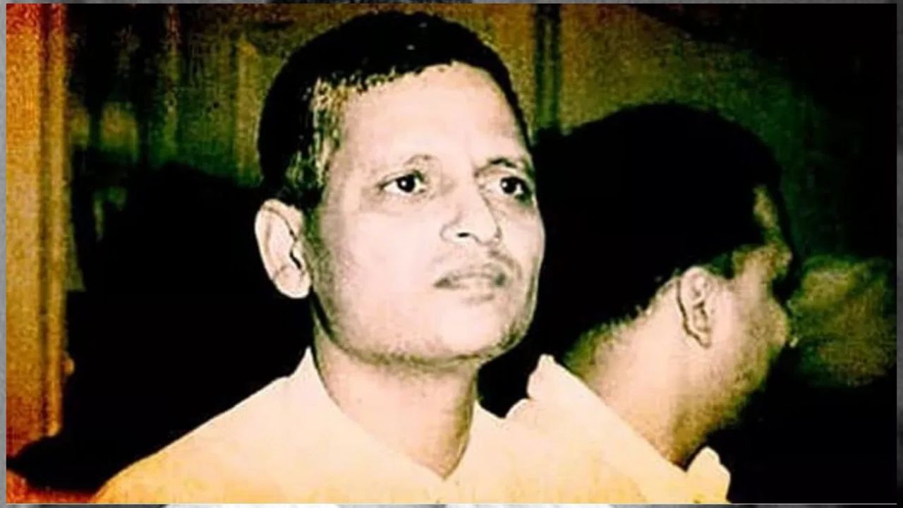 Nathuram Godse Birthday : नथुराम गोडसेचे दोनदा प्रयत्न…; गांधीजींच्या हत्येची प्लॅनिंग कशी फेल झाली? एकदा ही बातमी वाचाच