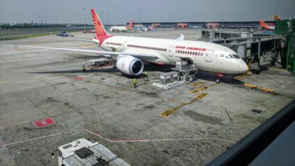 अहमदाबाद-लंडन विमान पुनरावृत्ती टळली! 5 दिवसात Air India च्या विमानात दुसऱ्यांदा तांत्रिक बिघाड; काय चाललंय नक्की?